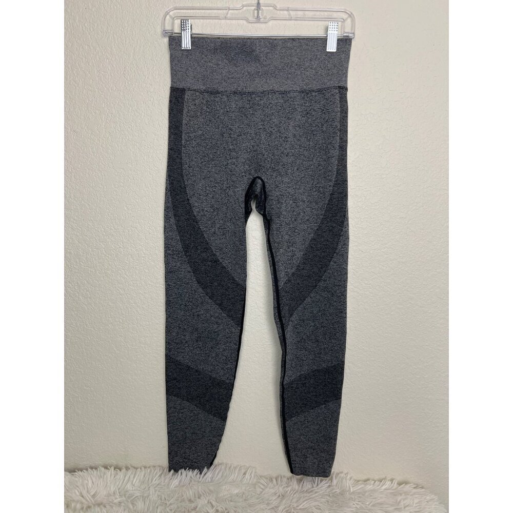 Pink‎ by VS Active Leggings size M Medium 2 Tone Gray